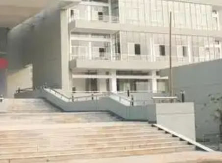 湖南2025年初中生报什么铁路学校好
