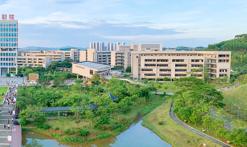 广西2025年初中生可以上铁路学校吗