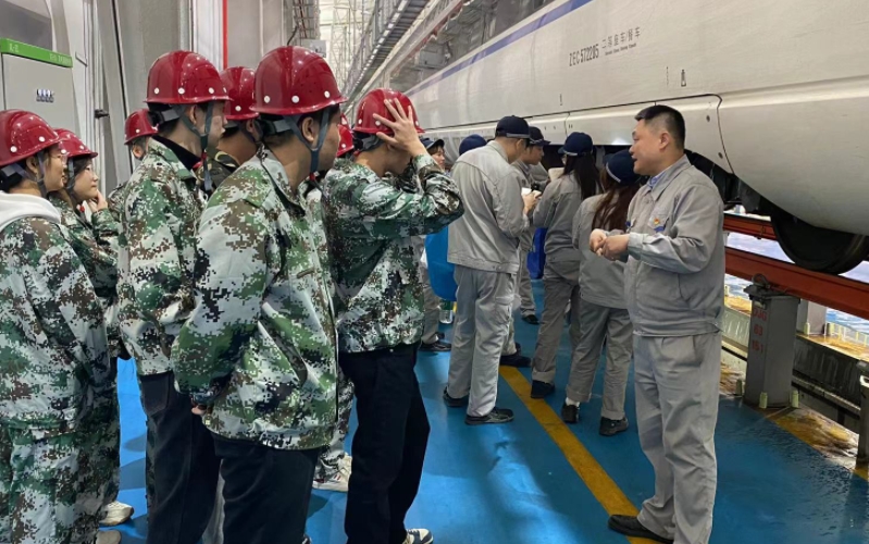 陕西2025年读铁路学校学什么专业好