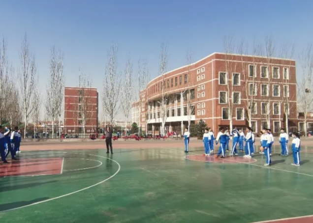 张家口市第四中学怎么样、好不好