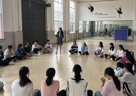 <em></em>	 郑州市中职音乐杰出教师工作室、 郑州市中等职业学校音乐专业技能工作室2024年度教学研讨活动在郑州艺术幼儿师范学校举行  