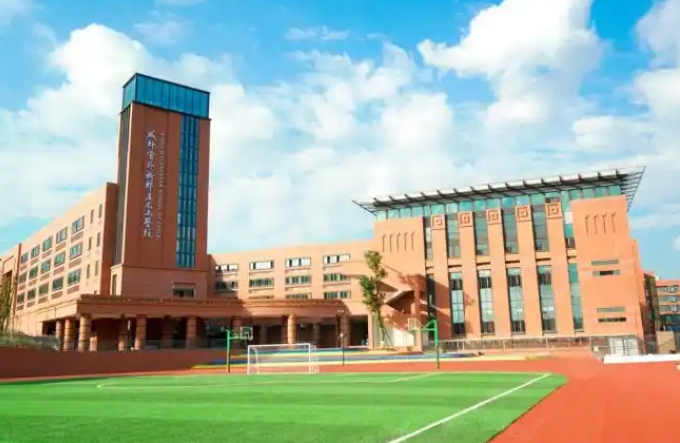 2025大弯中学多少钱(学费明细)