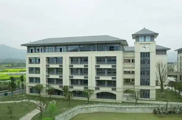 蒲江中学地址，乘车路线
