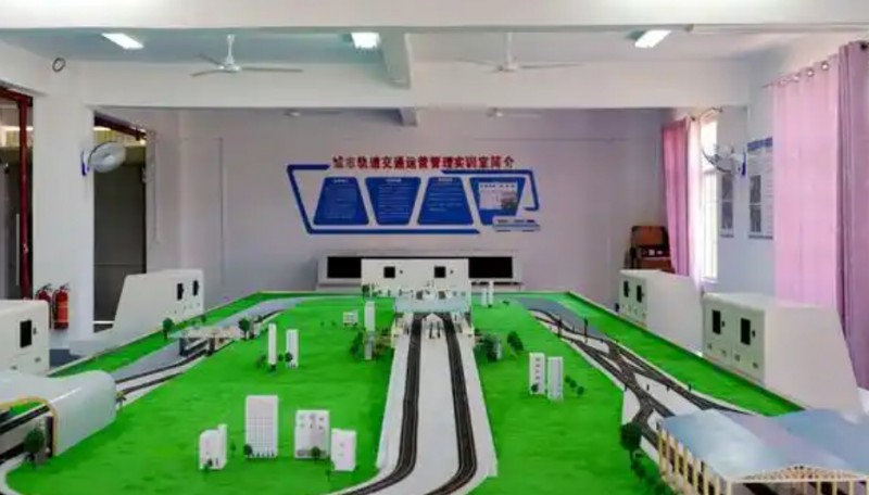 安徽2025年现在读铁路学校什么专业好