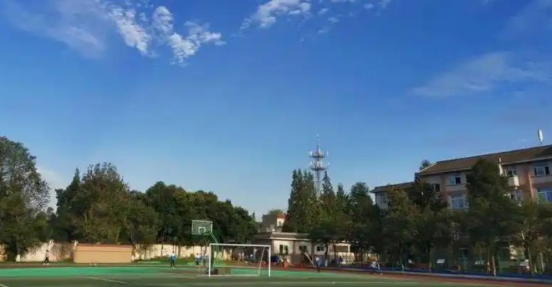 2025崇州市江源镇中学多少钱(学费明细)