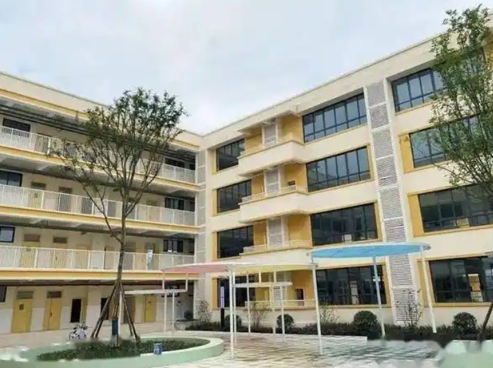 崇州市江源镇中学招生简章2025年
