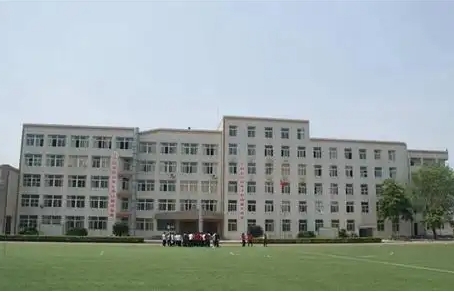 成都市洛带中学招生简章2025年
