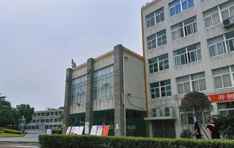 成都市洛带中学怎么样、好不好
